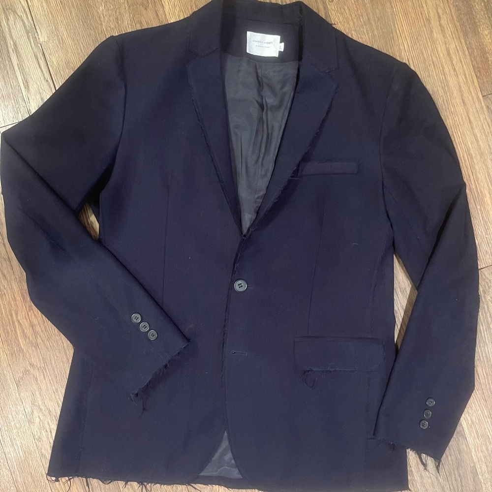 SOLD - Shades Of Grey by Micah Cohen men’s navy distressed blazer (size large)
